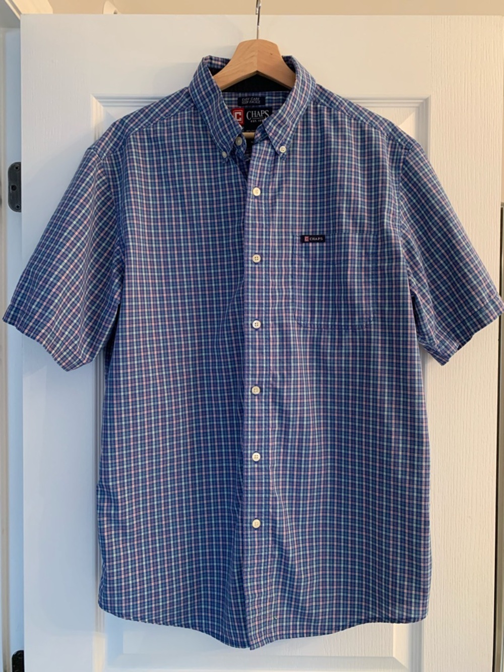 Chaps Men’s Blue and Pink Plaid Button-Down Short Sleeve Shirt